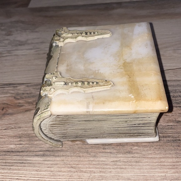 Vintage antique alabaster box book - Picture 5 of 12